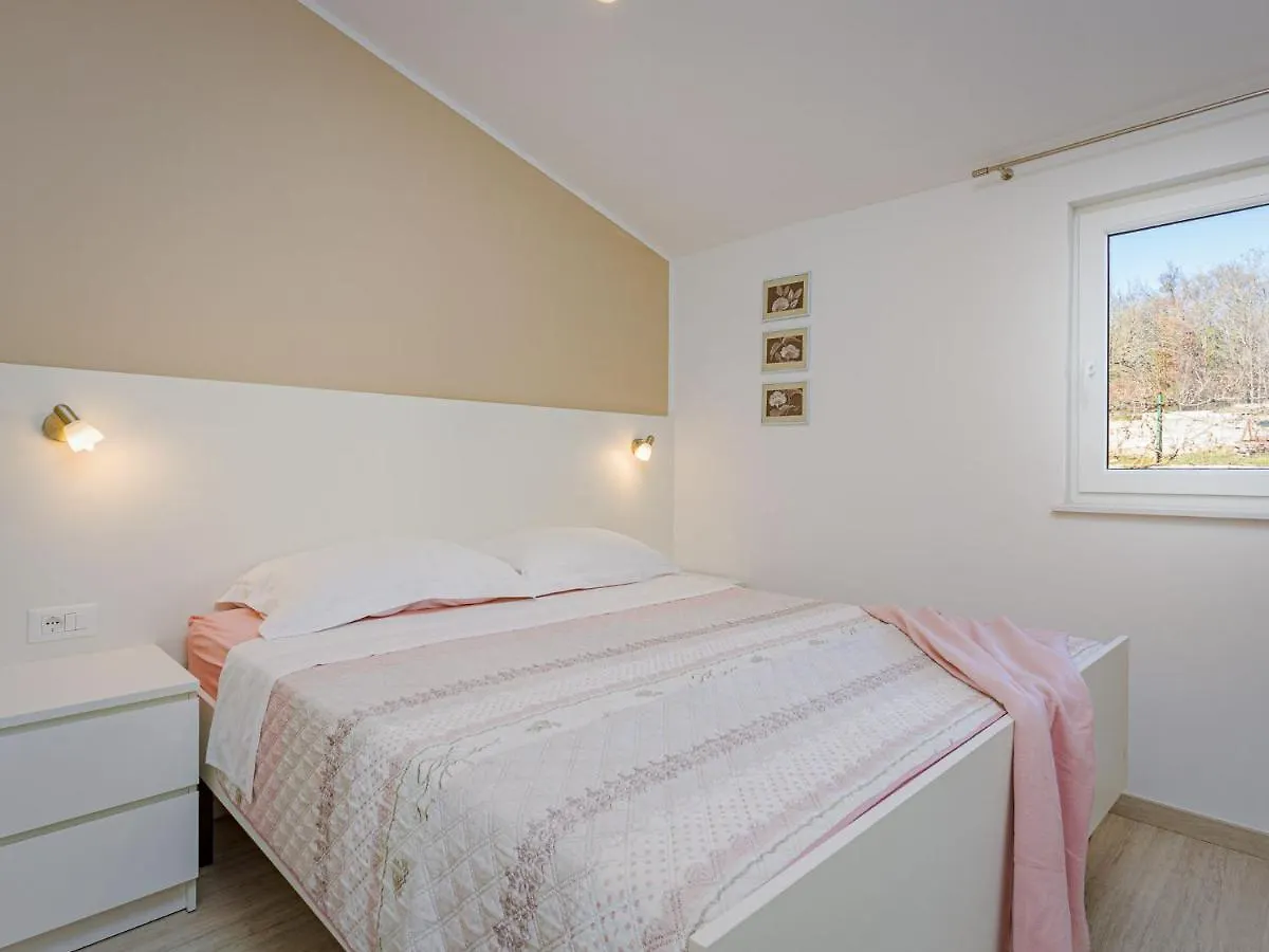Holiday Home Prenc - Pzn212 By Interhome Munci
