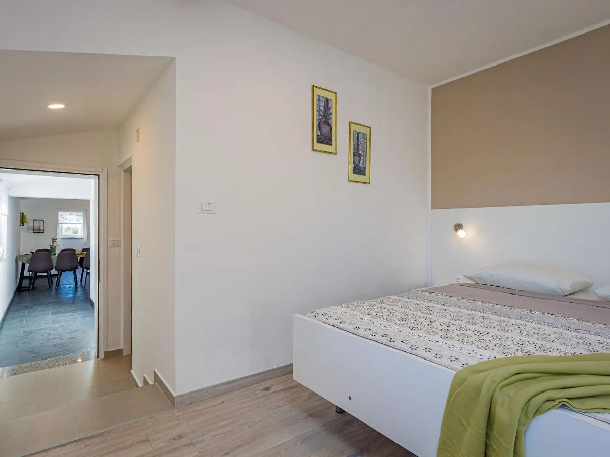 Holiday Home Prenc - Pzn212 By Interhome Munci
